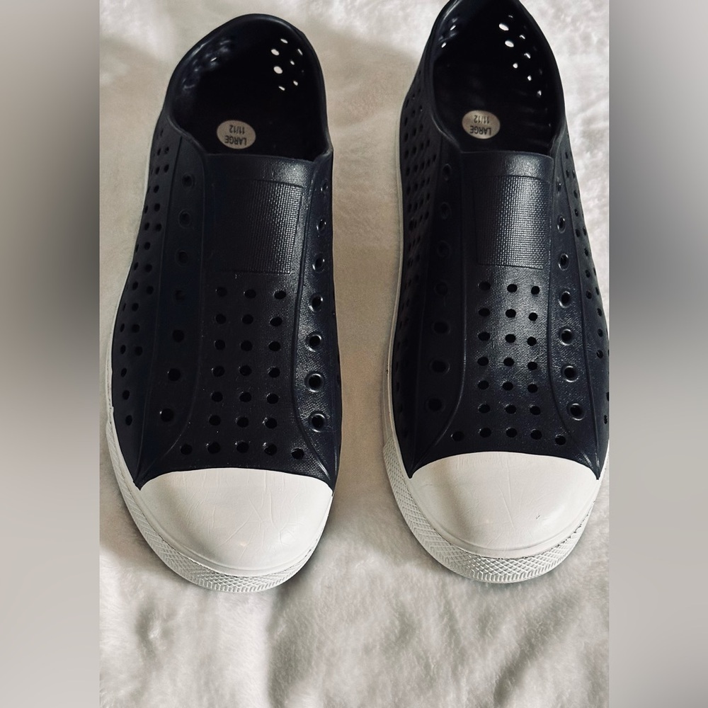 Men's Black and White Slip-On Shoes